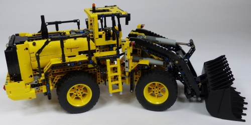 Lego Technic 42030 Volvo L350F