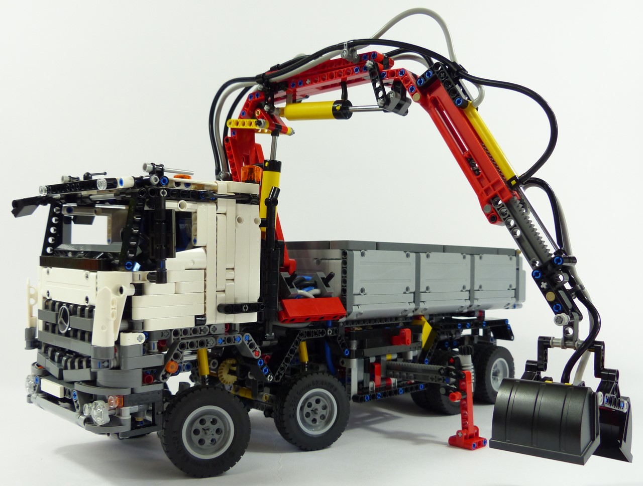 lego technic camion mercedes