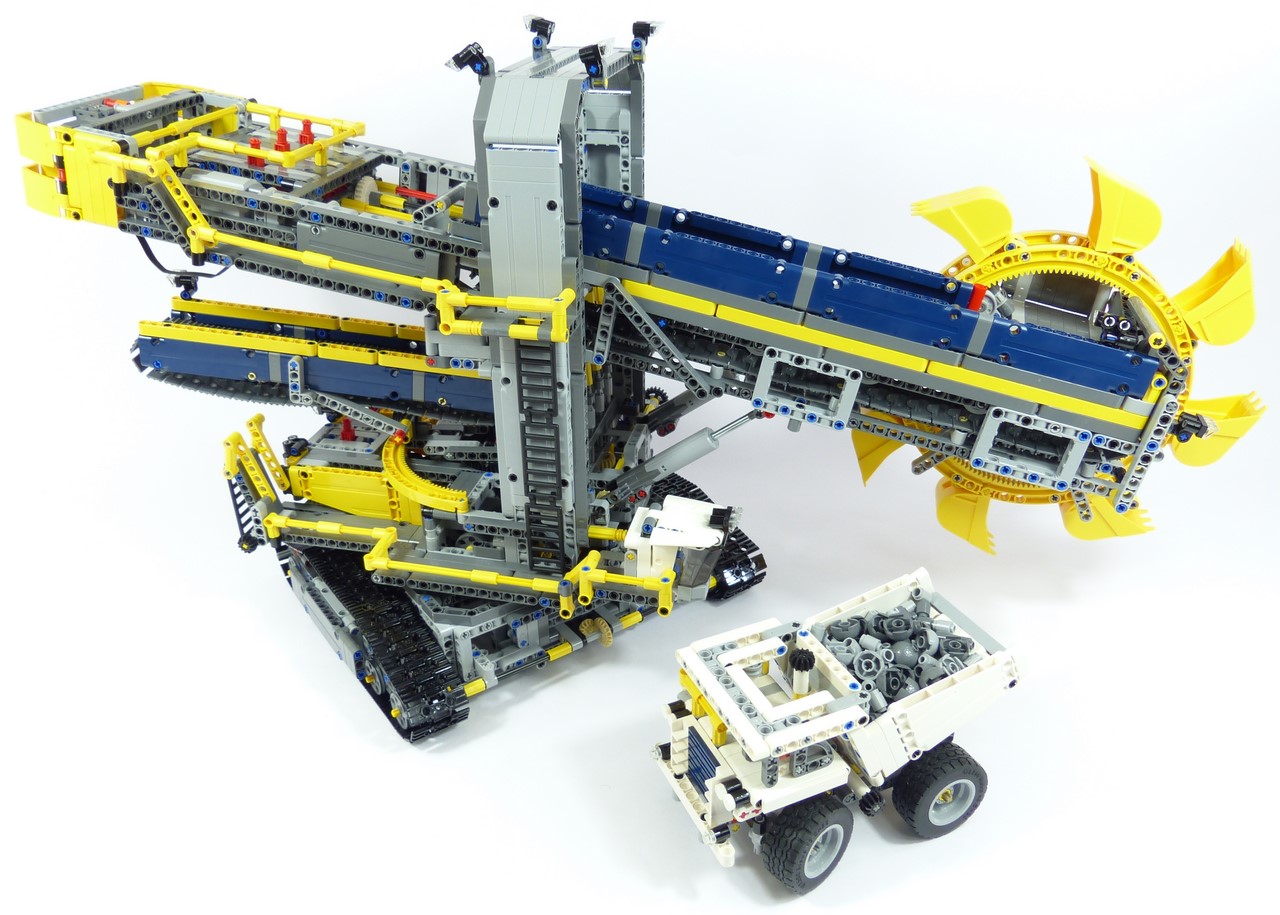 lego pelleteuse a godet