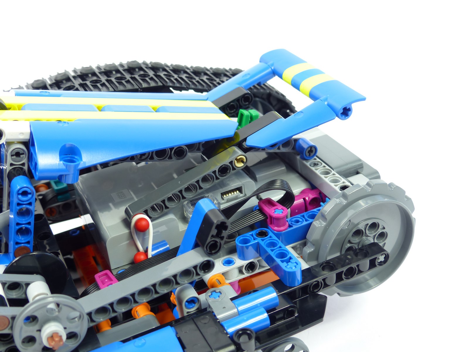 LEGO Technic 42140 Le Véhicule Transformable Télécommandé