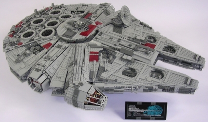 Lego Star Wars UCS 10179 Millenium Falcon