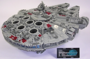 Lego Star Wars UCS 10179 Millenium Falcon