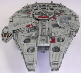 Lego Star Wars UCS 10179 Millenium Falcon