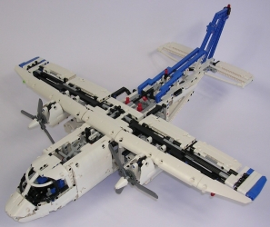 Lego Technic #42025 Avion cargo