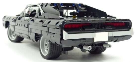La bande-annonce LEGO Fast & Furious 42111 présente un dialogue
