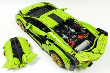 Lego Technic 42115 Lamborghini Sian FKP 37