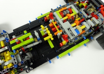 Lego Technic 42115 Lamborghini Sian FKP 37