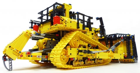 Lego Technic 42131 Bulldozer Caterpillar D11