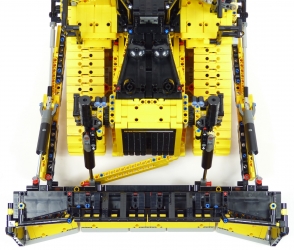 Lego Technic 42131 Bulldozer Caterpillar D11