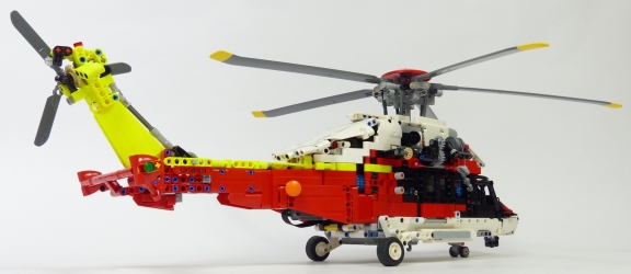 Lego Technic 42145 Helicoptere de secours Airbus H175