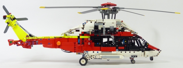 Lego Technic 42145 Helicoptere de secours Airbus H175