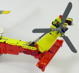 Lego Technic 42145 Helicoptere de secours Airbus H175