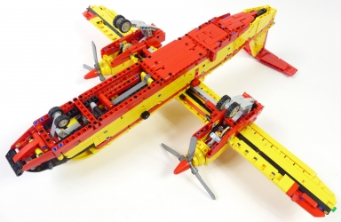 Lego Technic 42152 Avion bombardier eau