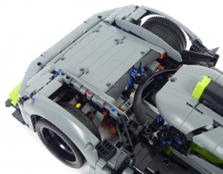Lego Technic 42156 Peugeot 9X8
