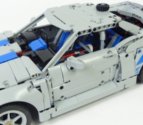 Lego Technic 42210 Fast and Furious Nissan Skyline R34 GTR