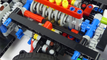 Lego Technic 42210 Fast and Furious Nissan Skyline R34 GTR