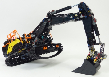 Lego Technic 42215 Excavatrice Volvo EC500