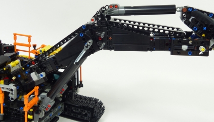 Lego Technic 42215 Excavatrice Volvo EC500