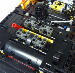 Lego Technic 42215 Excavatrice Volvo EC500