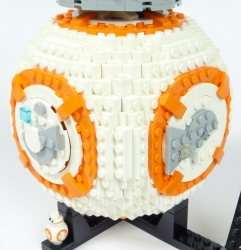 Lego Star Wars UCS 75187 BB-8