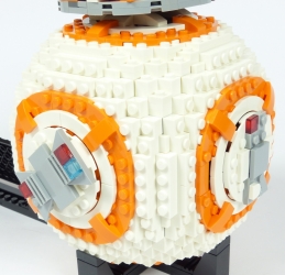 Lego Star Wars UCS 75187 BB-8