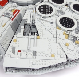 Lego Star Wars UCS 75192 Millenium Falcon