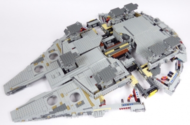 Lego Star Wars UCS 75192 Millenium Falcon