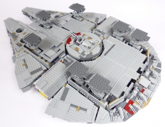 Lego Star Wars UCS 75192 Millenium Falcon