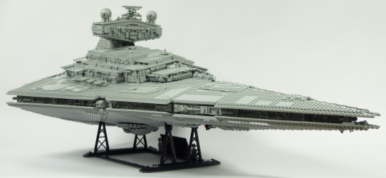 Lego Star Wars UCS 75252 Imperial Star Destroyer