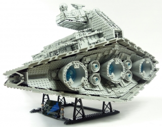 Lego Star Wars UCS 75252 Imperial Star Destroyer