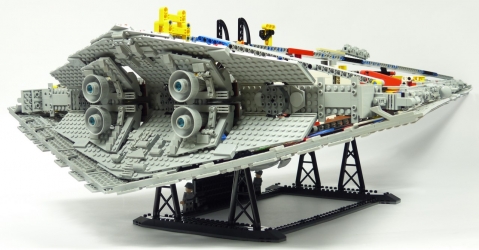 Lego Star Wars UCS 75252 Imperial Star Destroyer