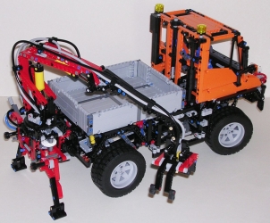 Lego Technic 8110 Mercedes-Benz Unimog U400