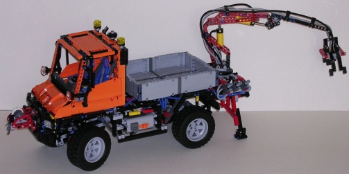 Lego Technic 8110 Mercedes-Benz Unimog U400