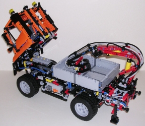 Lego Technic 8110 Mercedes-Benz Unimog U400